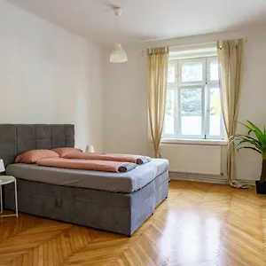  Apartment Living - Schönbrunn