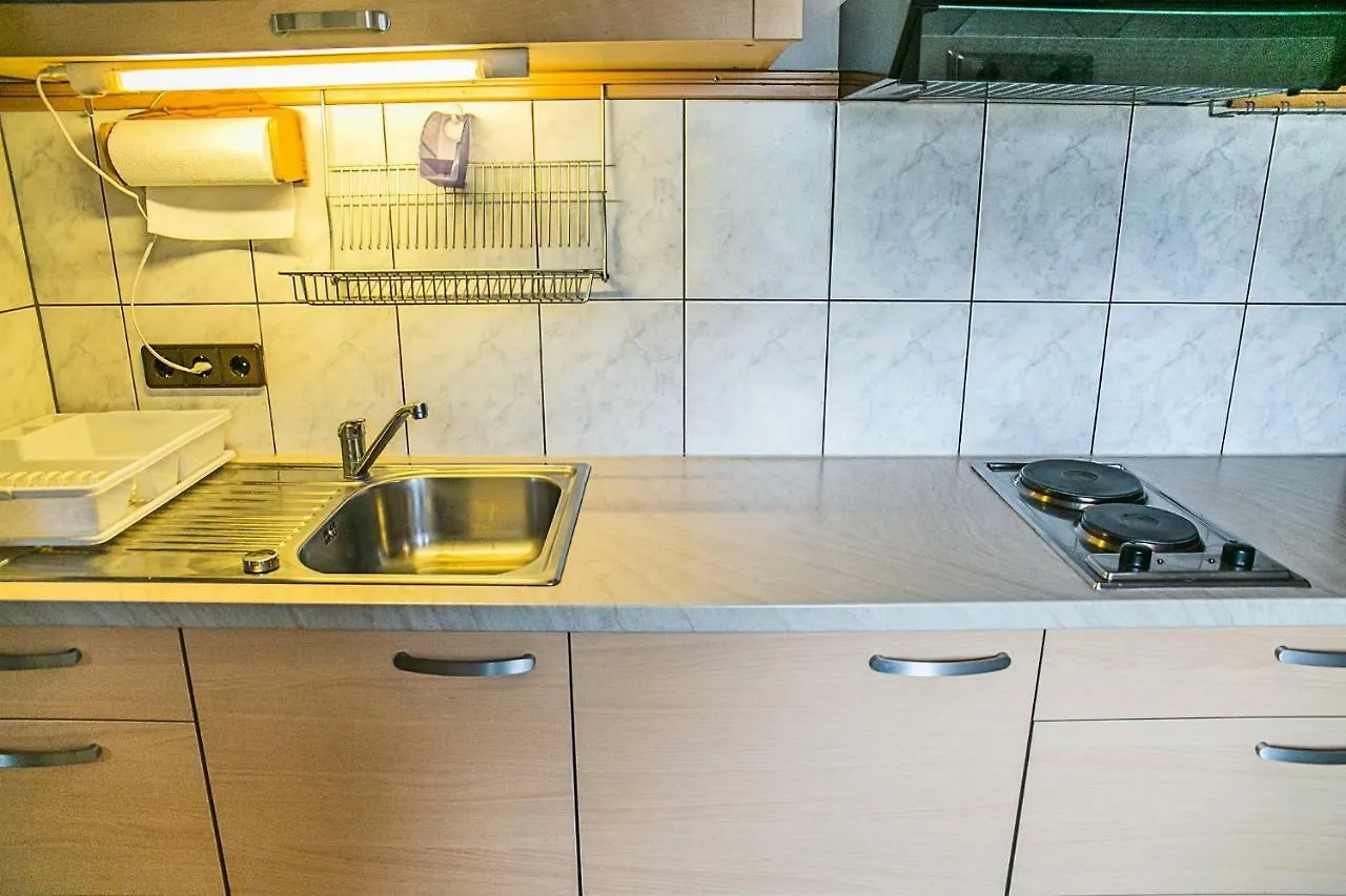 Rothauer Apartments Vienna 0*,